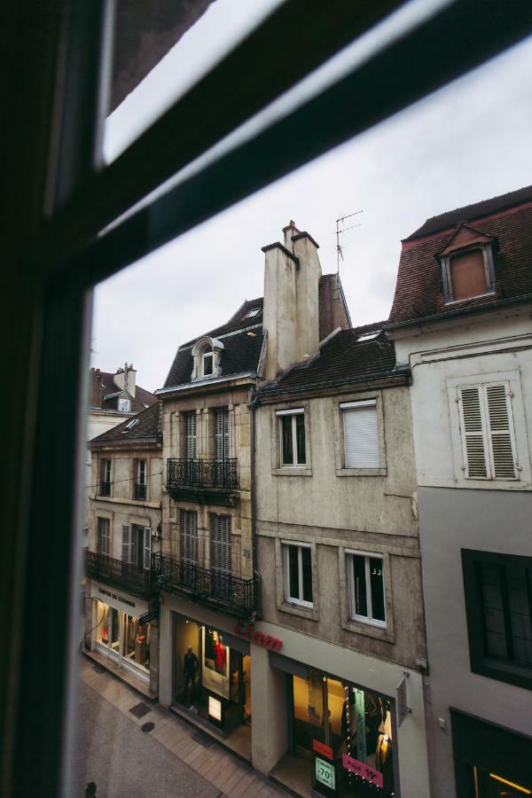 Big Studio Apartment Dijon Exterior foto